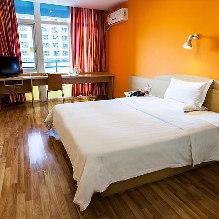 7Days Inn Guangzhou Tianhe Tianpingjia Subway Station Room photo